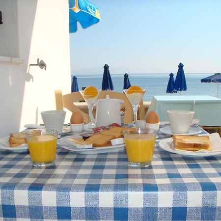 Dream Island Hotel Livádia Kültér fotó