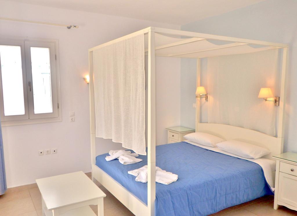 Dream Island Hotel Livádia Szoba fotó